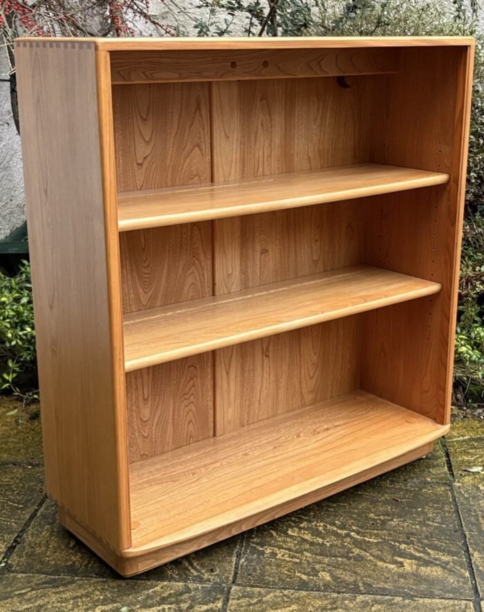 STUNNING MODERN ERCOL WINDSOR BOOKCASE - Image 2