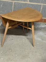 SMALL RARE RETRO ERCOL COFFEE TABLE - Image 4