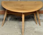 SMALL RARE RETRO ERCOL COFFEE TABLE - Image 5