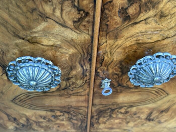 VERY RARE ART DECO WALNUT DRINKS COCKTAIL CABINET MINT - Image 3