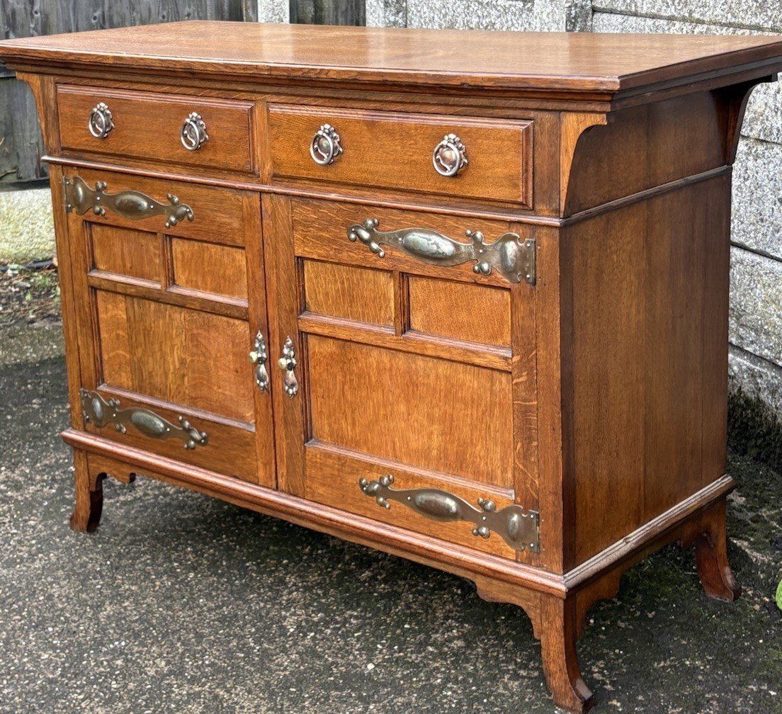 s-l1600-792.jpg Superb Solid Oak Arts & Crafts Sideboard - Image 1