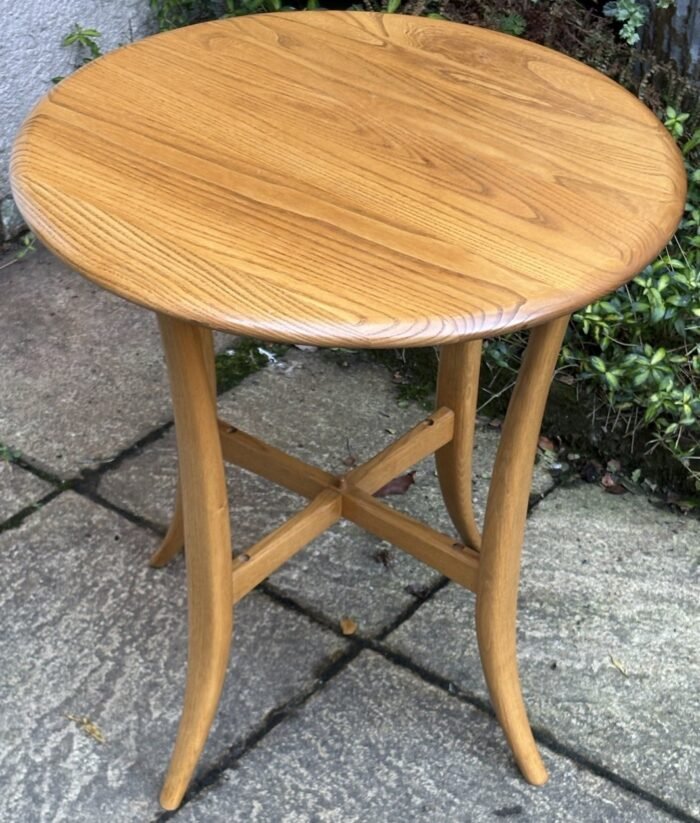 Modern Ercol Lamp Table Solid Ash Circular Coffee Table - Image 2