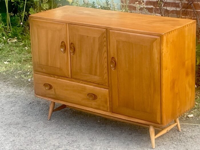 Fine Retro Ercol Three Door Sideboard - Image 4