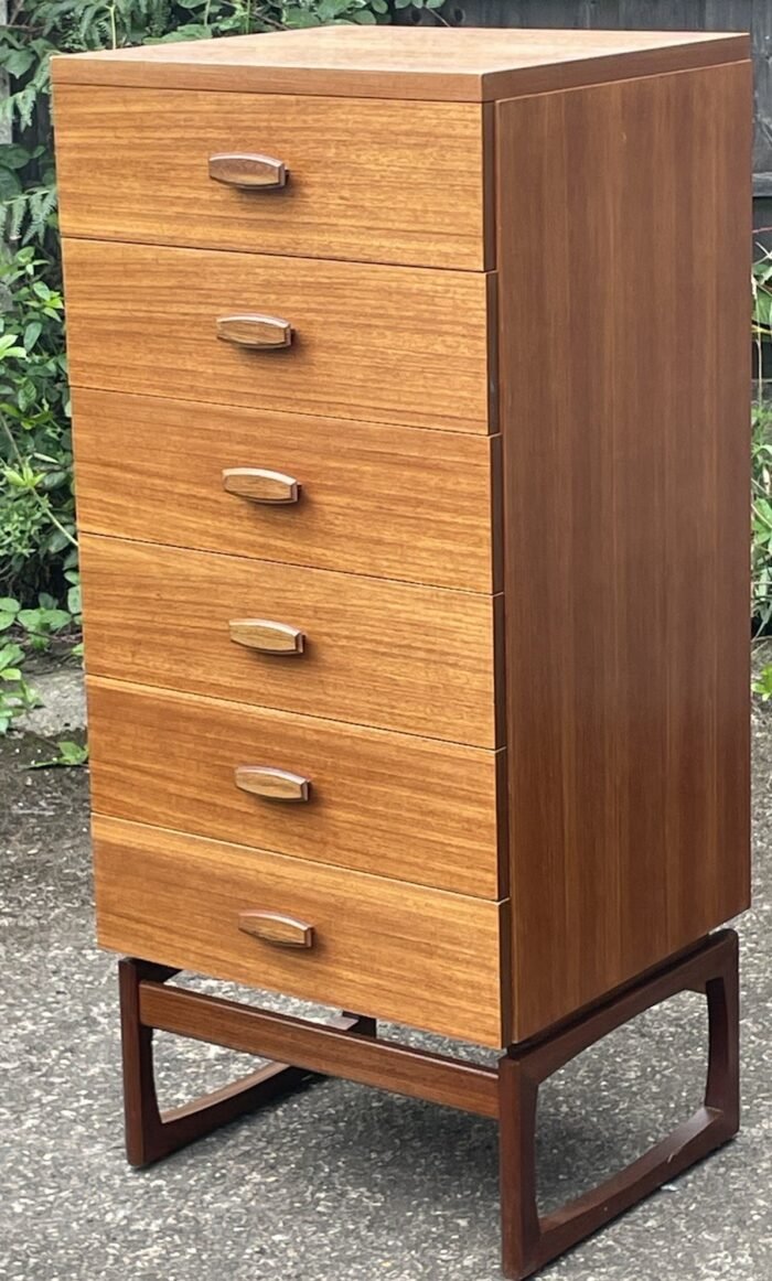 RETRO TEAK G-PLAN QUADRILLE 6 DRAWER CHEST OF DRAWERS - Image 4