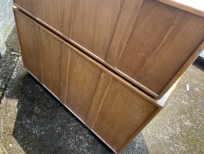 FINE RARE RETRO ERCOL SIDEBOARD - Image 2