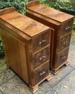 SUPERB PAIR OF ART DECO WALNUT BEDSIDE CHESTS - Image 5