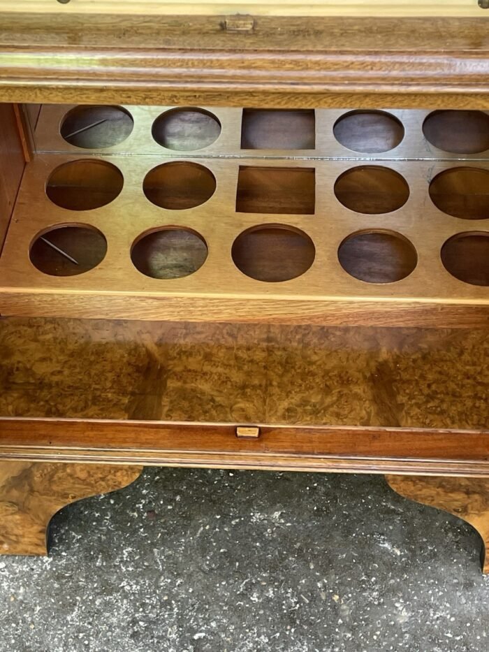 VERY RARE ART DECO WALNUT DRINKS CABINET - Image 4