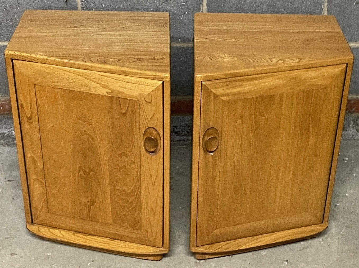 s-l1600-907.jpg Pair of Modern Ercol Bedside Cabinets - Image 1