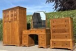 Stunning Golden Oak Arts and Crafts 3 Piece Bedroom Suite - Image 3