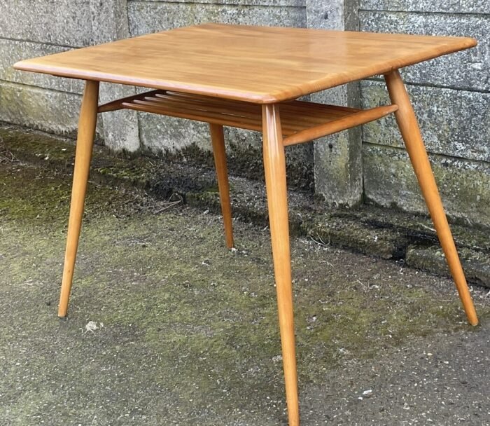 STUNNING ERCOL BREAKFAST TABLE - Image 3