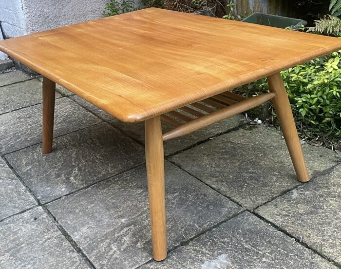 Rare Retro Large Ercol Coffee Table - Image 3